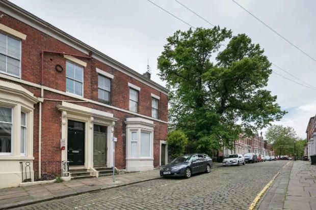 Stylish Double Room In City Centre - Shared Bathroom - Parking Preston  Buitenkant foto